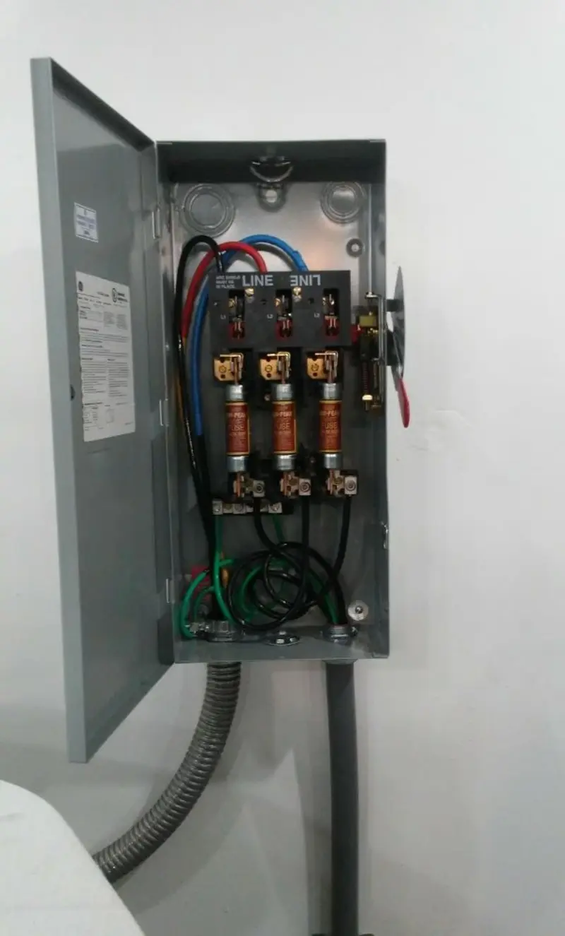 Three-phase disconnect switch installed for Smoke Detector Installation in Menifee